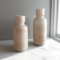 Set de 2 Jarrones Cerámica Artesanal Botella Acanalado 40 y 35cm