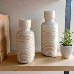 Set de 2 Jarrones Cerámica Artesanal Botella Acanalado 40 y 35cm